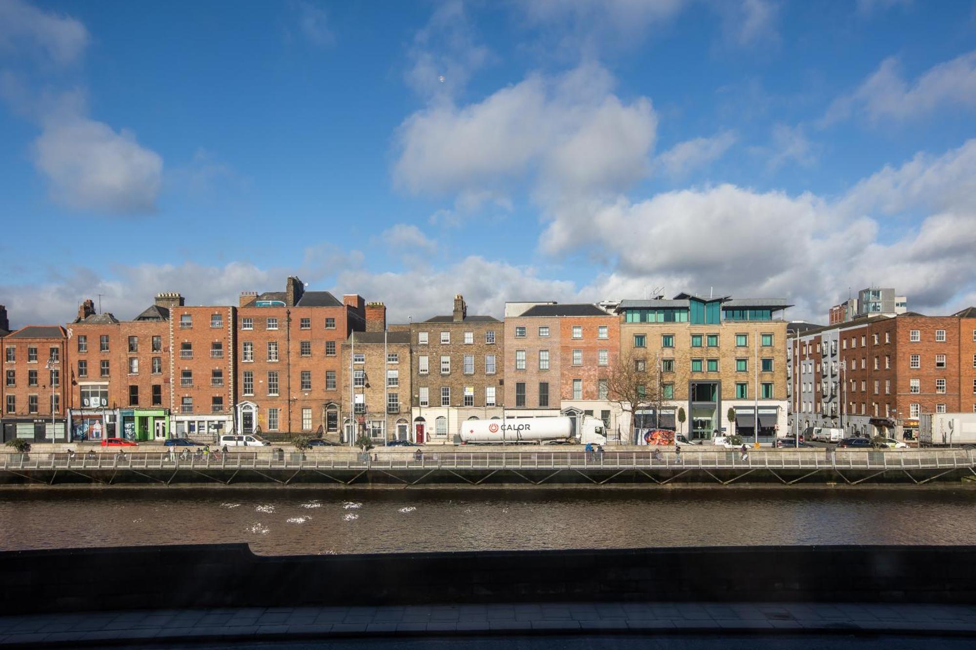 Temple Bar Essex Apartments Dublin Zewnętrze zdjęcie